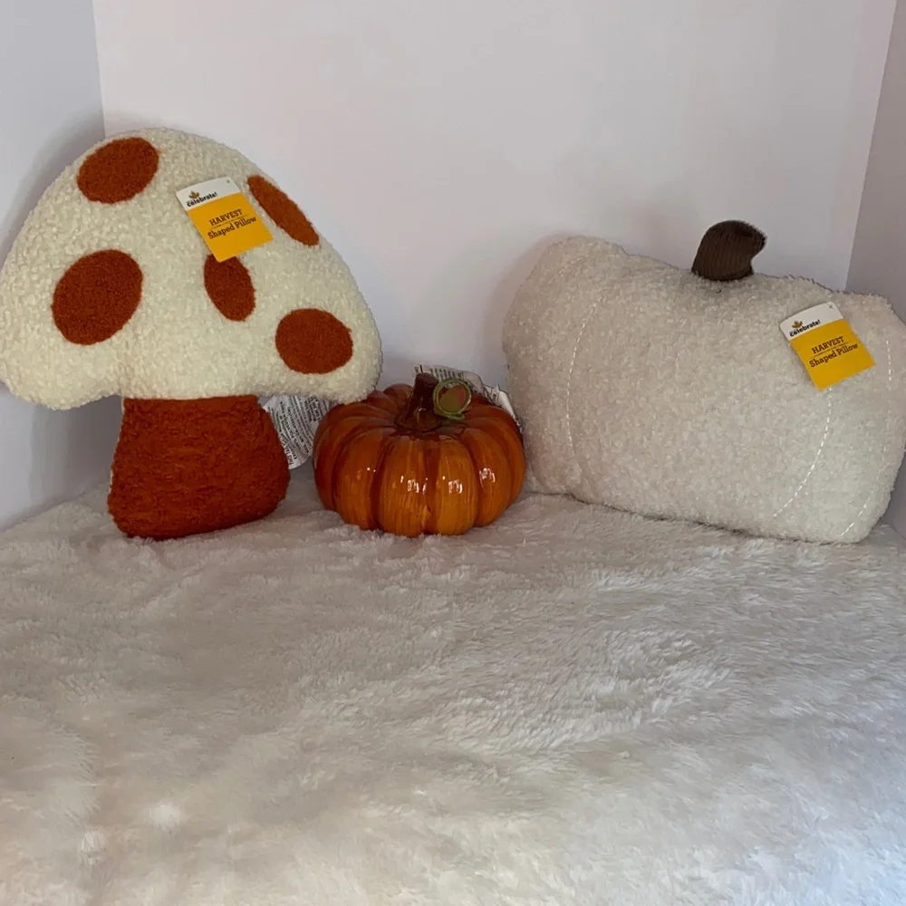 NWT Lot of Two Harvest Shaped Pillows in Festive Colors one Mushroom one Pumpkin